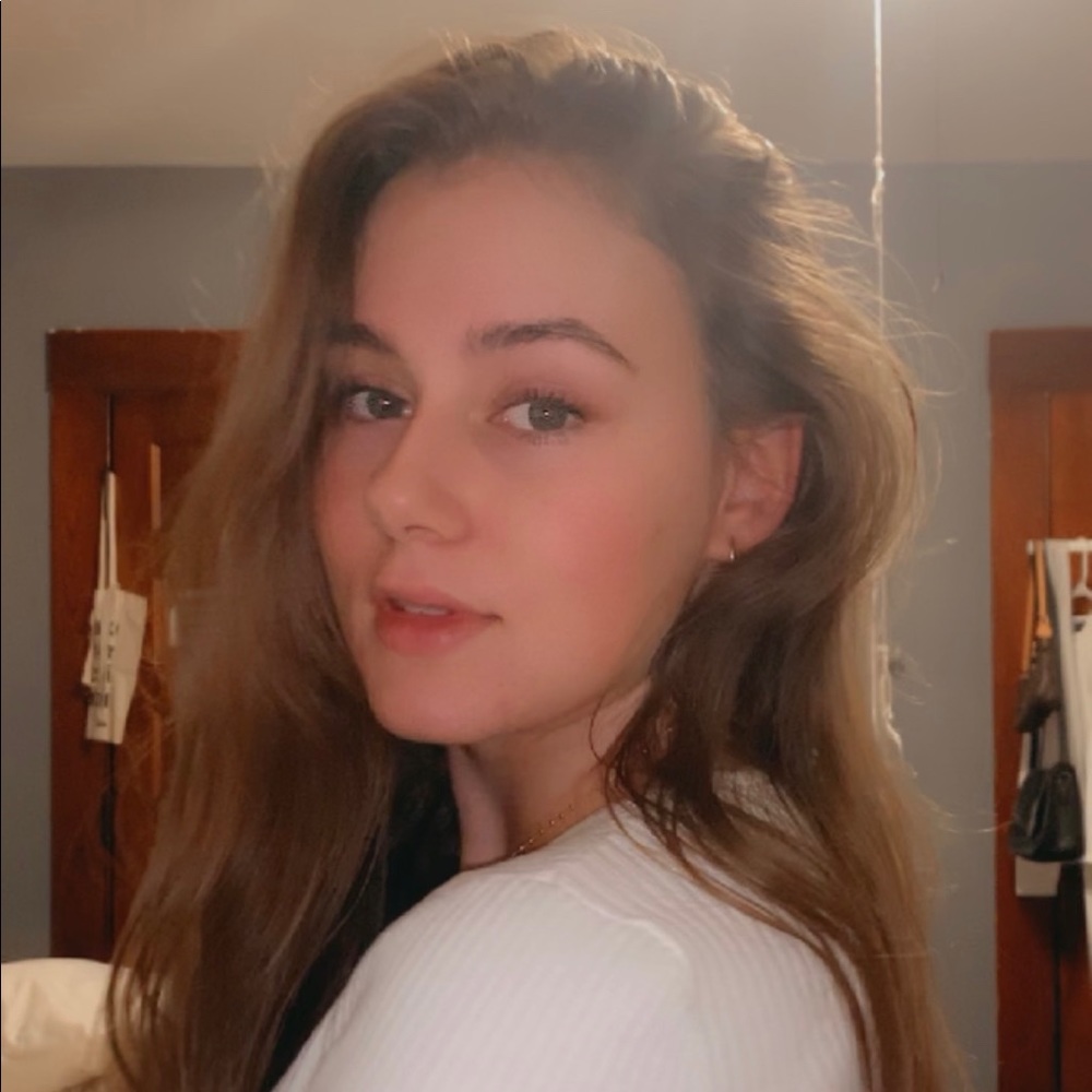 Meet your Posher, Nicole